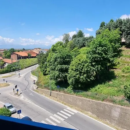 Alloggio Aest Apartman Caluso